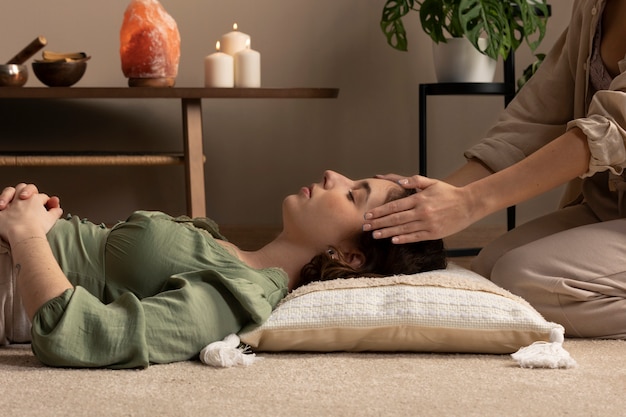 Descubra a Terapia TRG: Um Caminho para a Saúde Emocional Profunda